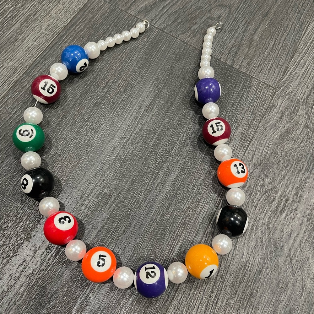 8 ball style waist chain accessory